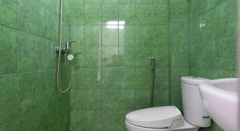 Spot On 2063 Bethania Residence Kupang  Exterior photo